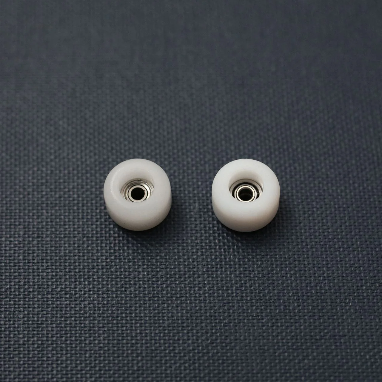 FlatFace Fingerboard G9-T Dual Bearing Wheels - White - Image 3