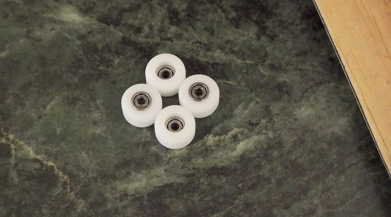 FlatFace Fingerboard G9-T Dual Bearing Wheels - White - Image 4